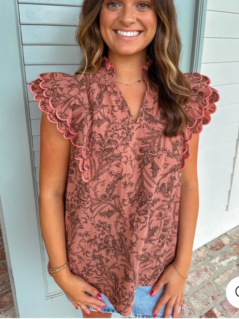 entro Dusty Rose Floral Scalloped Sleeve Blouse